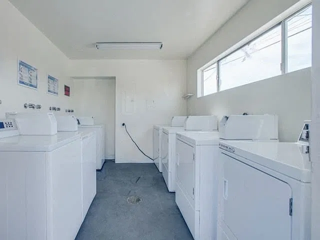 Orland laundry room
