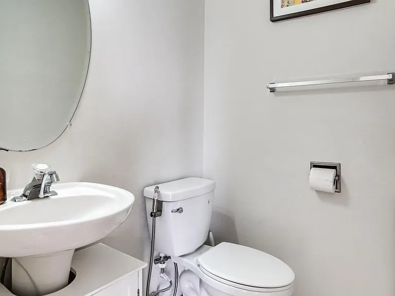 7372 Ardglass Dr — Photo 15