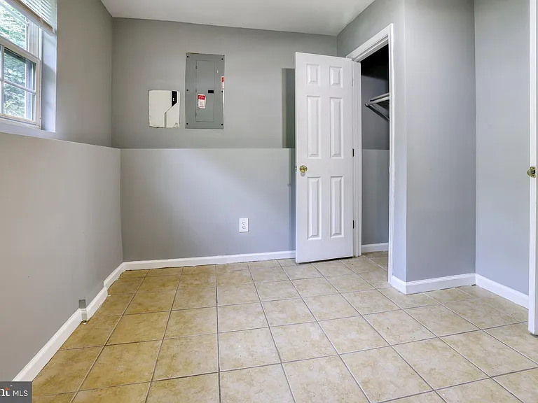 30 Flaxleaf Ct — Photo 20