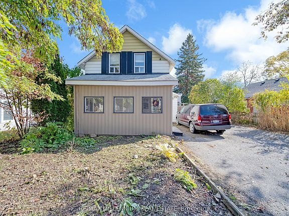 3rd image of 173 Barrie Rd