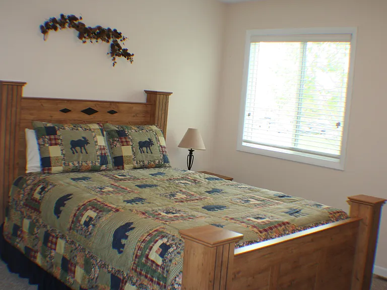 Upstairs front bedroom