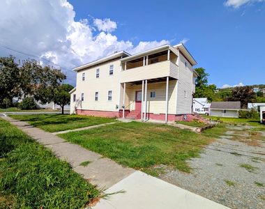 175 Saint James St, Mansfield, PA, 16933