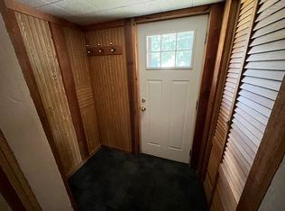 611 Chestnut St, La Porte City, IA