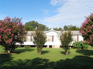 39579 208th Ave, Howe, OK 74940