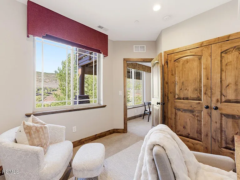 3286 Lower Saddleback Rd — Photo 23