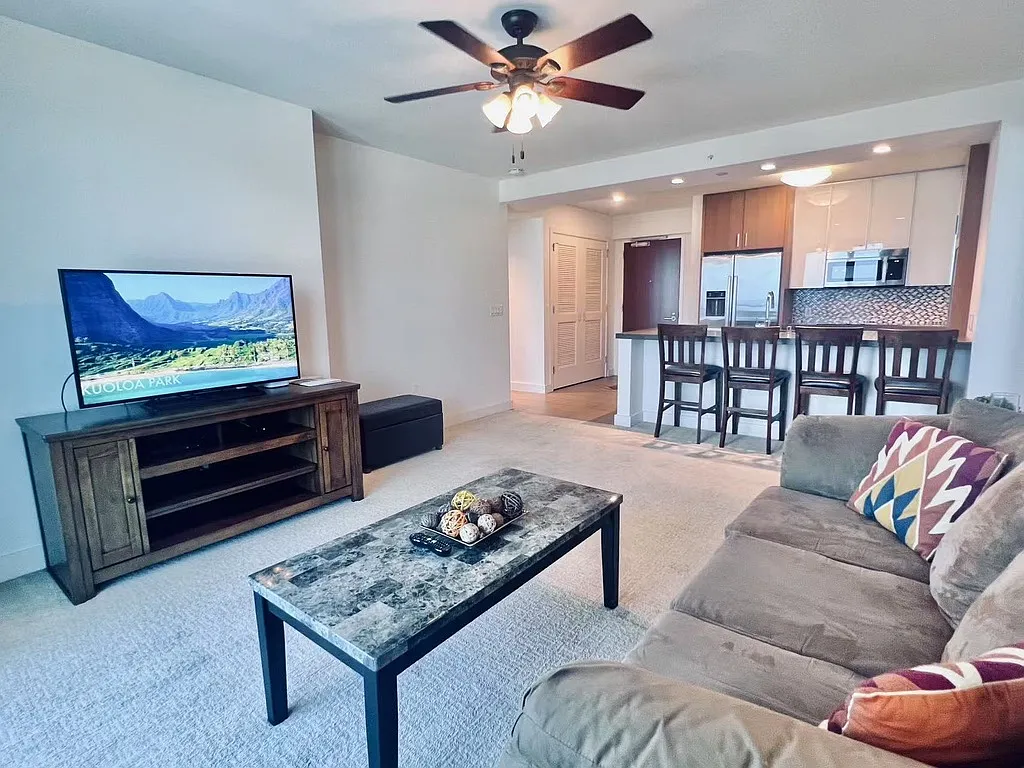 2 bed, 930 sqft, $4,800 — Photo 2
