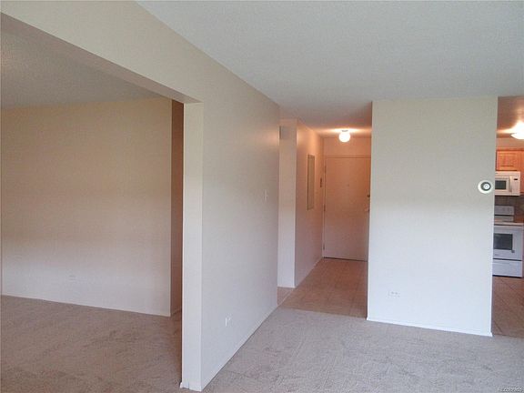 3rd image of 710 S Alton Way Unit 7C