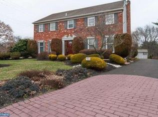 1 Larch Cir, Holland, PA 18966