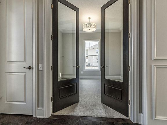 3rd image of 7443 Cotton Wood Dr