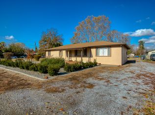 3285 W Bailey Dr, Anderson, CA 96007