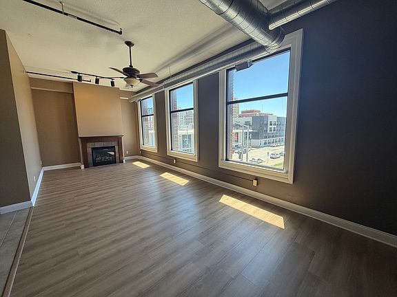 5th image of 400 N Main St #320