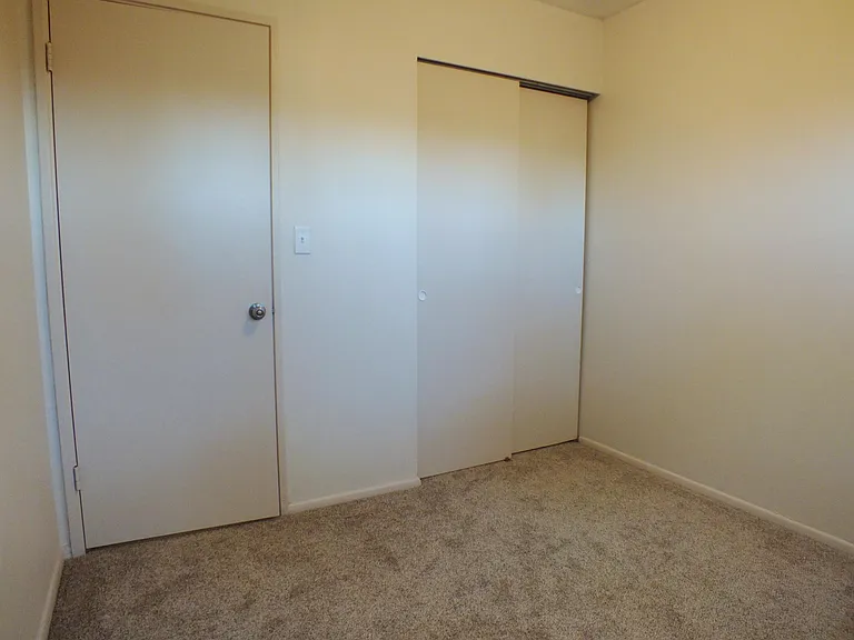 1749 Gaylord Dr — Photo 9