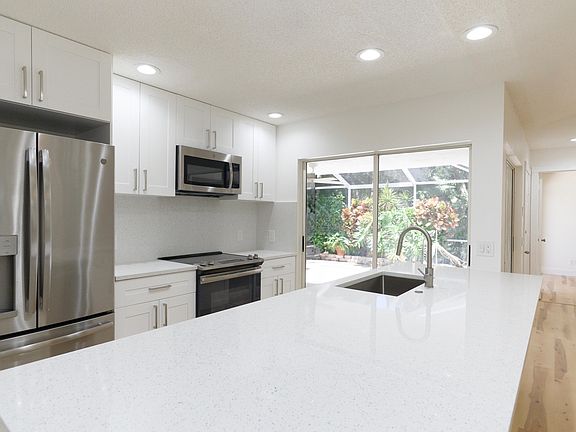 2nd image of 1202 Silverleaf Oak Court