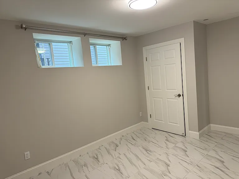 183 Mac Gregor St #1 — Photo 6