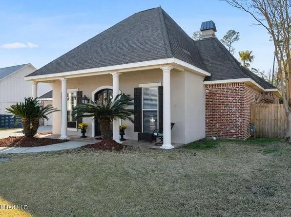 135 Sea Oaks Blvd, Long Beach, MS 39560