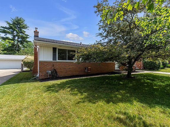 4th image of 35980 Hees St