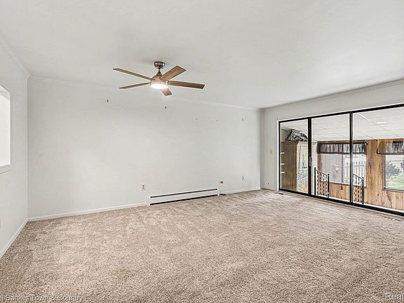 4th image of 12460 Cambridge Blvd