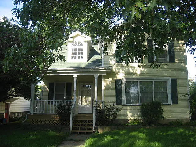508 S Park St photo 1