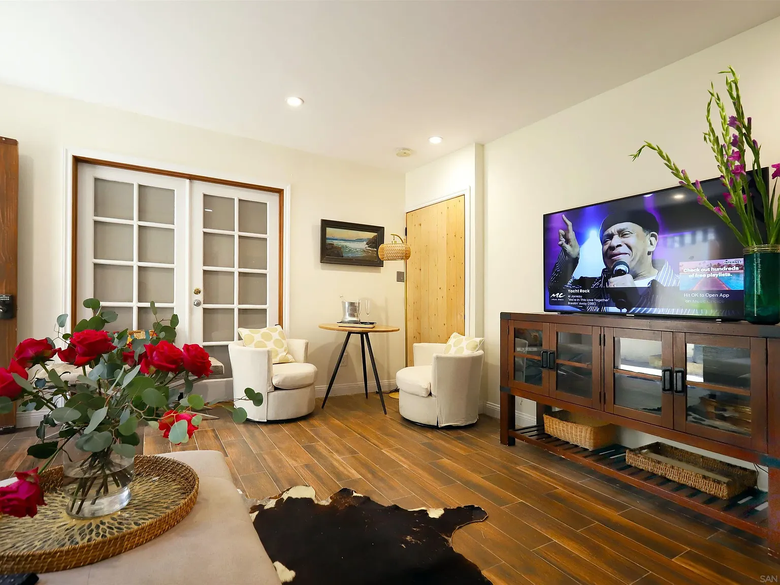 1 bed, 1.0 bath, 500 sqft, $3,300 — Photo 2