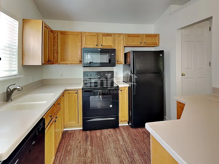 7940 Ebony Rd — Photo 3