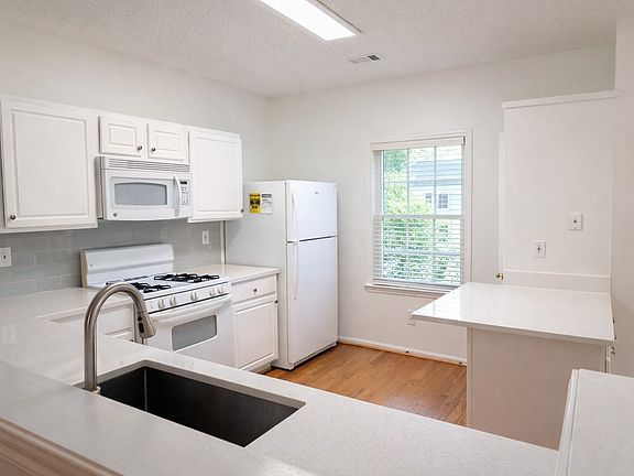 4th image of 4645 Valais Ct Unit 101