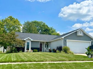 608 Granada Dr, Kendallville, IN