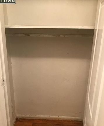 5th image of 275 Bay 37th St APT N6