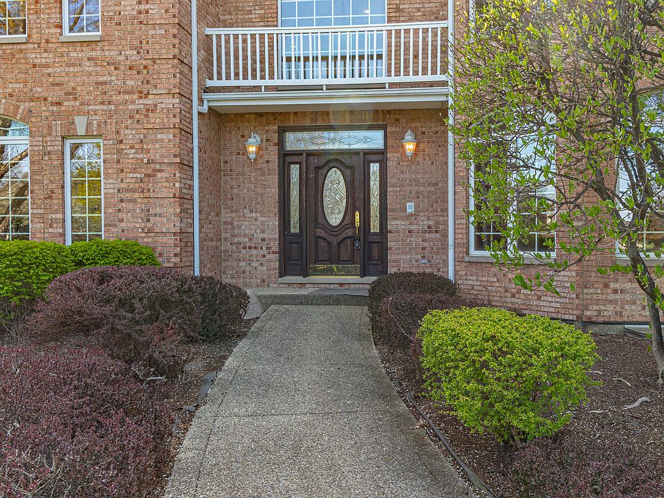 37181 N Fox Hill Dr, Wadsworth, IL 60083 | MLS #12555657 | Zillow