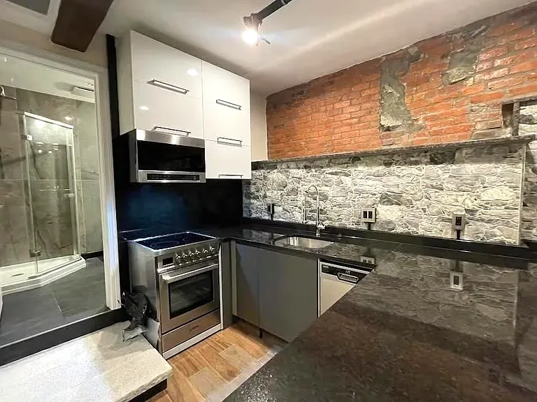 1028 Commonwealth Ave #104 — Photo 1