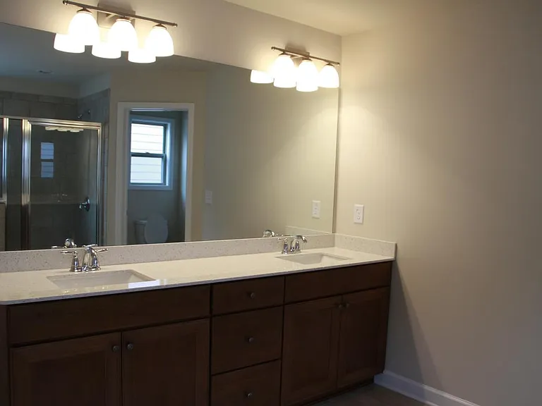 7055 Jamestown Dr — Photo 7
