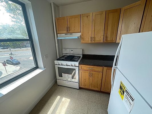 2nd image of 66-11 69th St #3E