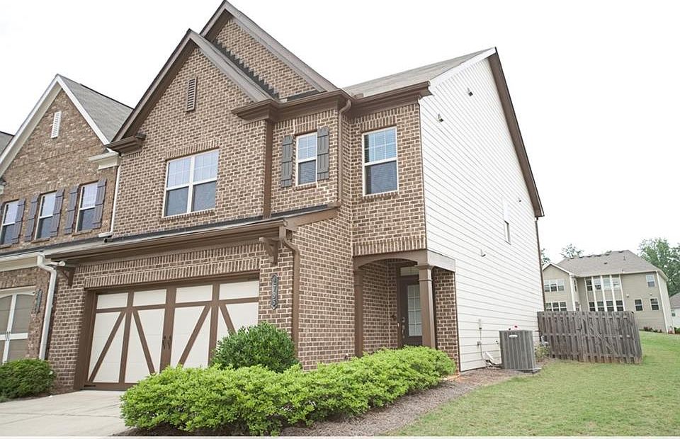 1st image of 1795 Hampton Oaks Dr
