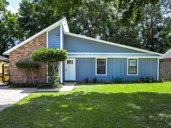 7402 Viewcrest Dr, Pensacola, FL 32504