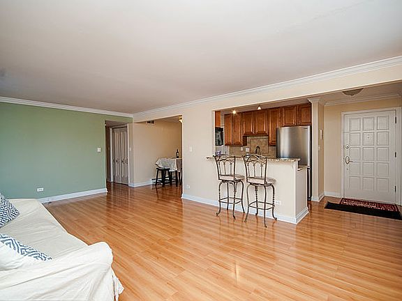 2nd image of 9801 S Keeler Ave