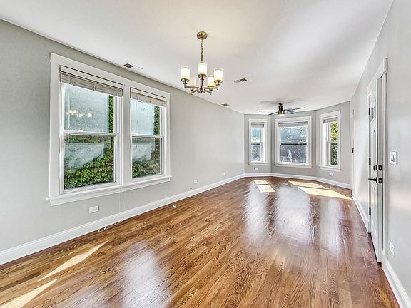 4th image of 3641 N Whipple St #2