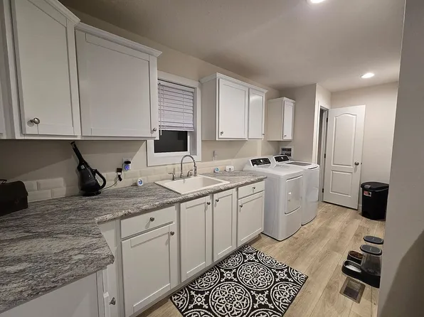 7002 Indianola Ave #175, Des Moines, IA 50320