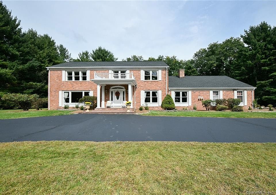 1st image of 160 Mountain Brook Dr