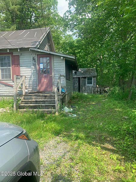 2nd image of 20 Lakeview Road