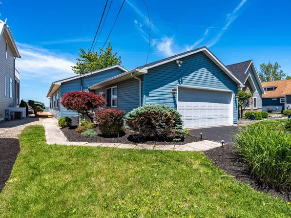2311 E Sand Rd, Pt Clinton, OH 43452