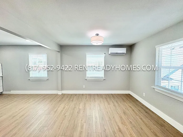 4009 Lamar St — Photo 7