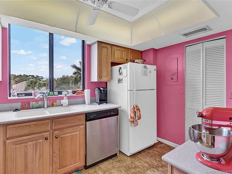 3392 NE Causeway Blvd #304 — Photo 16