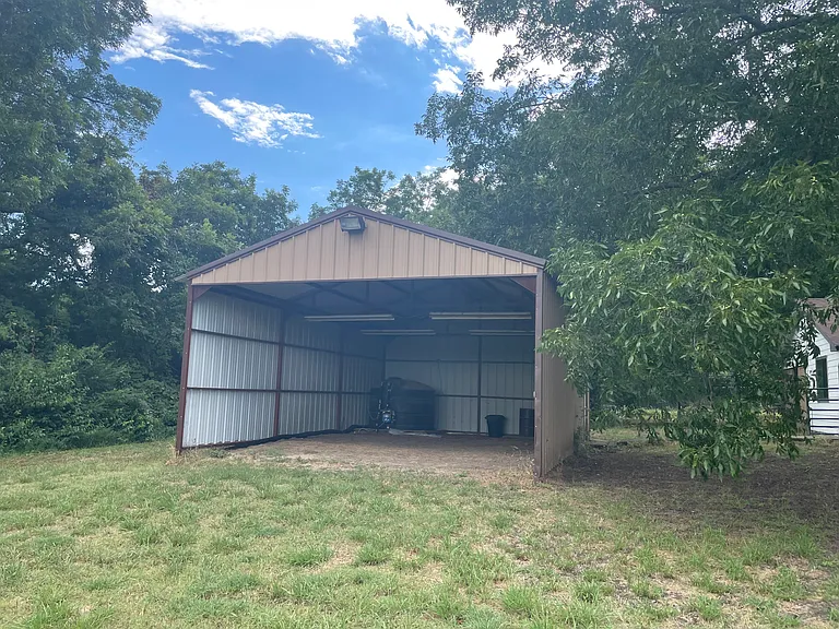 7538 FM 982 — Photo 37