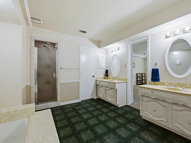 903 Middle Run — Photo 20