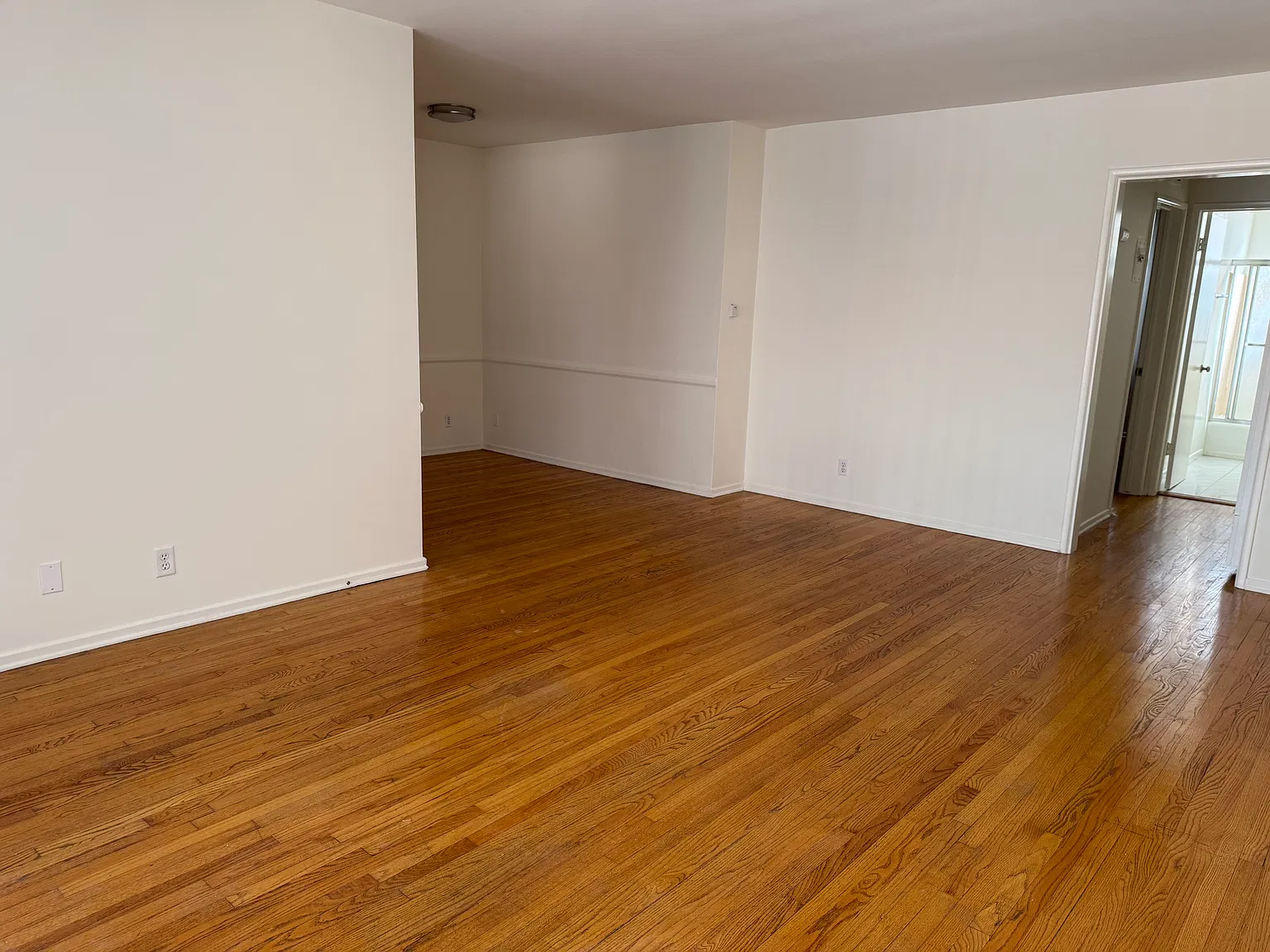 1 bed, 700 sqft, $2,000 — Photo 2