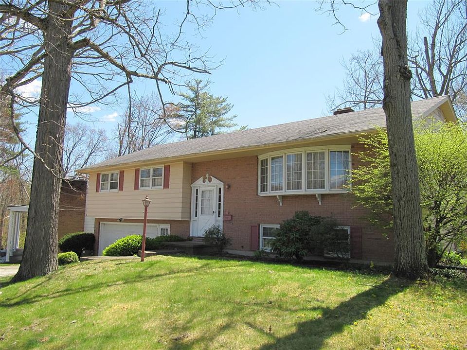 1st image of 2750 Magnolia St