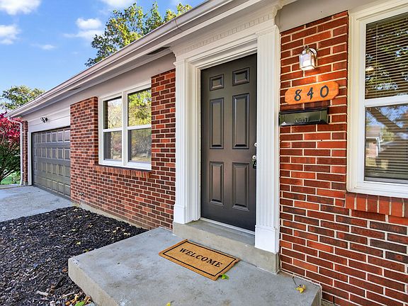 3rd image of 840 Gerald Ave