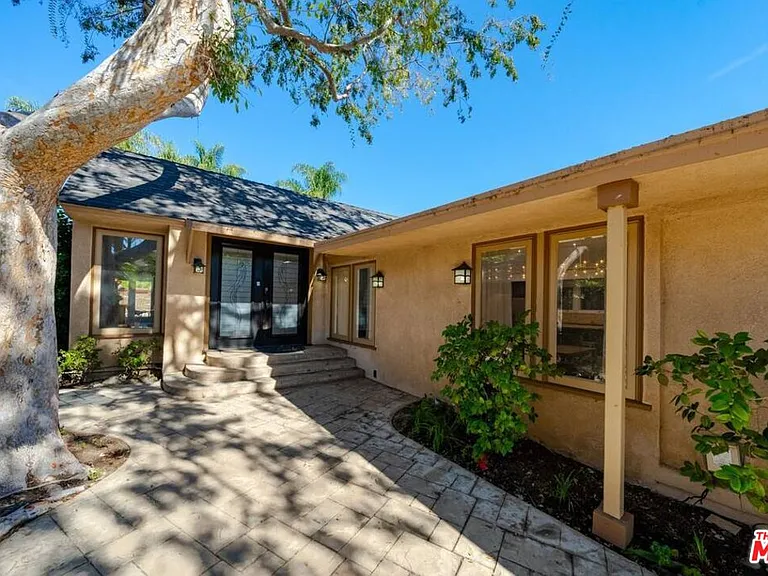 11331 Isleta St — Photo 26
