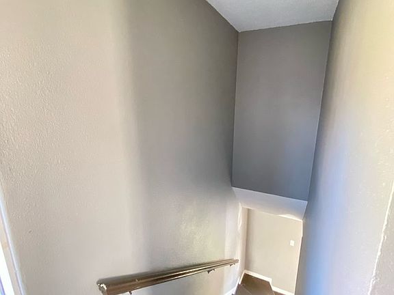 3rd image of 1273 Estelle St