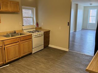246 9th St #3, Troy, NY 12180