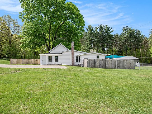 4th image of 11855 Long Lake Dr